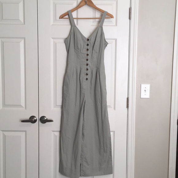 NWT Sleeveless button front straight leg jumpsuit - Picture 4 of 10